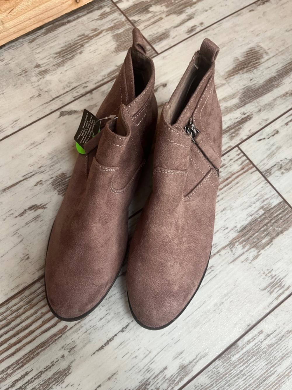 Arizona Jean Co Garrity Taupe Ankle Boots Faux Suede Memory Foam 9W NWT - Picture 6 of 14